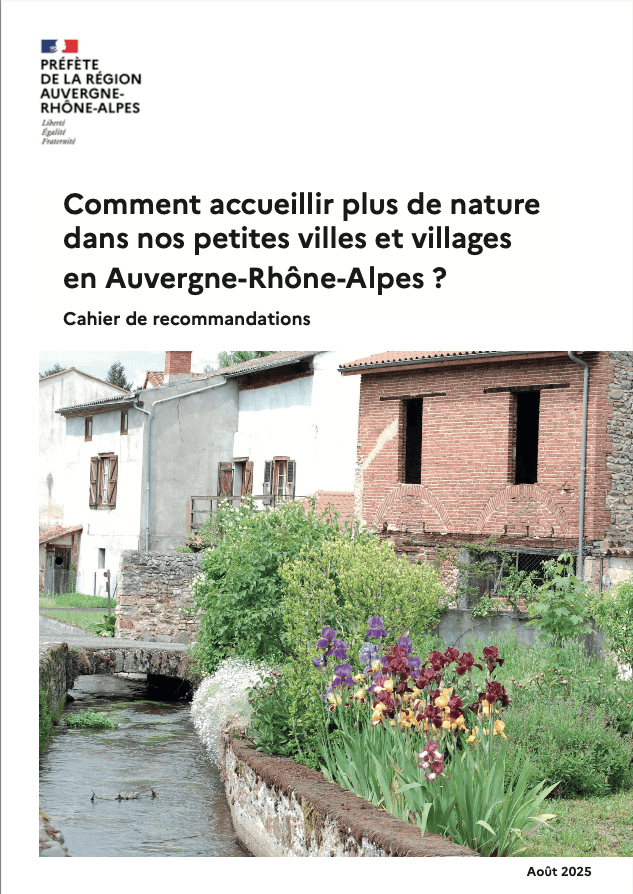 Page de couverture du cahier de recommandations "accueillir plus de nature dans nos petites villes et villages"